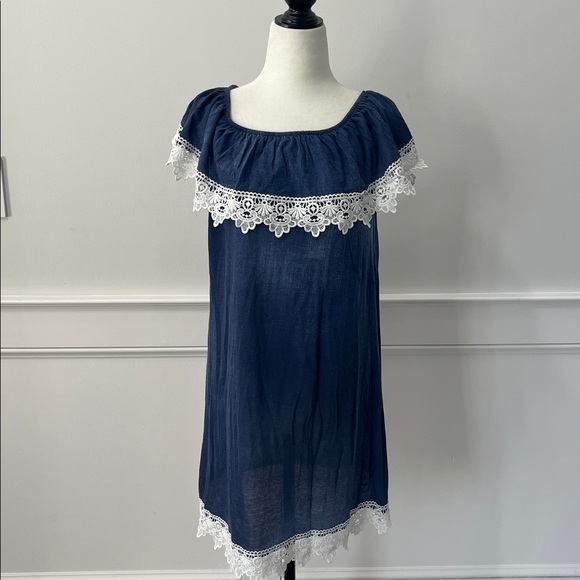 Made in Italy Off-Shoulder Cotton Dress with Lace Trim - Picture 4 of 7